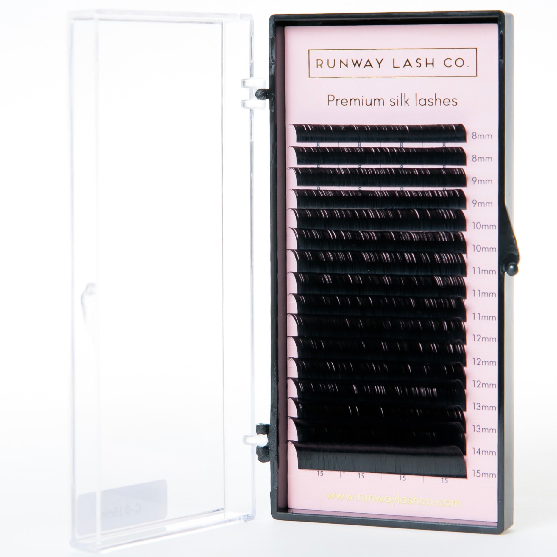 Mixed size volume lash trays